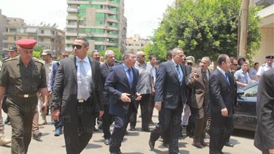 بالفيديو والصور.. وزير الداخلية يتفقد موقع حادث انفجار موكب النائب العام