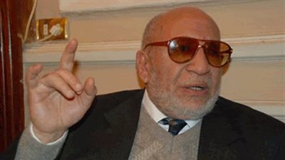 دفاع «إهانة القضاء» يطلب التأجيل لتغيب الخضيري