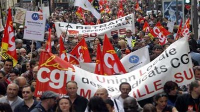 الشرطة البنجالية تفرق مظاهرات حاشدة للعمال المطالبين بزيادة الأجور