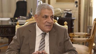 «محلب» يلتقي وزيري المالية والصناعة والتجارة بمجلس الوزراء