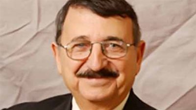 مصطفى السيد: إجراء تجارب علاج السرطان بالذهب على الإنسان خلال عام