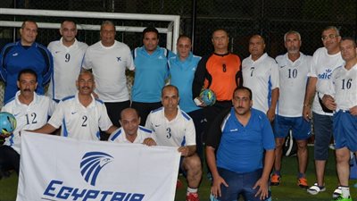 بالصور.. صعود فرق مصر للطيران لدور الثمانية ببطولة الشركات ببورسعيد