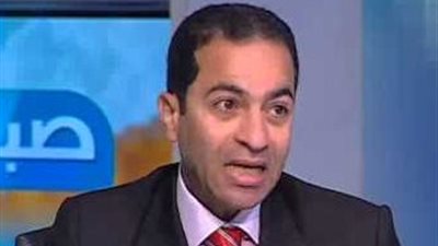 هشام إبراهيم: تطبيق الحد الأقصى للأجور أهم خطوة لتحقيق العدالة الاجتماعية