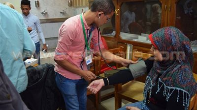 بالصور.. جامعة سوهاج تحتفل باليوم العالمى للسكر