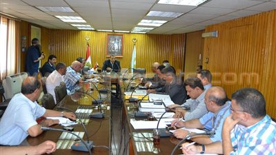 بالصور.. محافظ الغربية يناقش الانتهاء من العمل بمستشفي 57 بطنطا