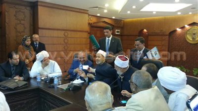 اليوم.. أولياء الدم من «بنى هلال» يتسلمون شيكات الدية بـ 2 مليون جنيه