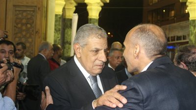 بالفيديو والصور.. «محلب» و3 وزراء في عزاء «شهداء الشيخ زويد» بـ«عمر مكرم»