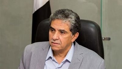 وزير البيئة ناعيا ضحايا هجمات باريس: الإرهاب لا دين له