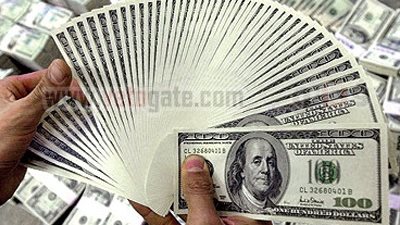 استقرار الدولار أمام ارتفاع قرشين لليورو.. اليوم