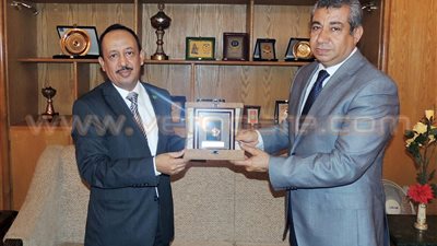 بالصور.. مدير أمن السويس يستقبل القنصل السعودي