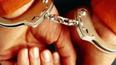 ضبط طالب لقيامه بابتزاز إحدى الفتيات من خلال الإنترنت