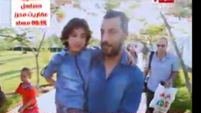 بالفيديو.. عمرو الليثى يحقق حلم طفل مريض بلقاء 