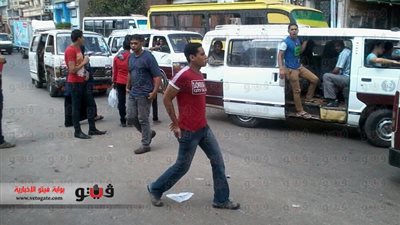 وقفة احتجاجية لسائقي عبود للمطالبة بإشراف المرور على الميكروباصات