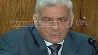 معلمو الثانوية التجريبة لمحافظ  الإسماعلية : افصل البنين عن البنات