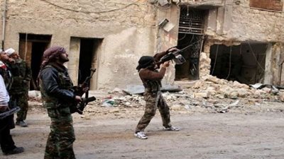 معارك بين الجيش السوري وداعش على حقل نفطي بوسط البلاد