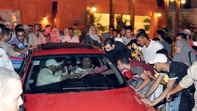 « فؤاد » يعشق سيارته « كيا سيراتو »