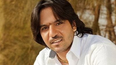 «بهاء سلطان» يطرح ألبوما يحمل صبغة دينية