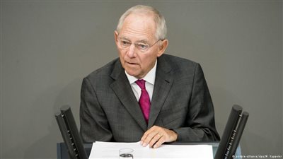 وزير المالية الألماني: حل أزمة اللاجئين لها الأولوية المطلقة