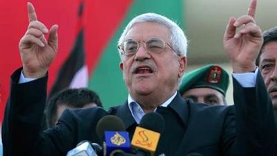 أهالي شهداء الحرب على غزة يطالبون عباس بصرف مستحقاتهم المالية