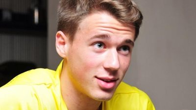 بروسيا دورتموند يمدد عقد 