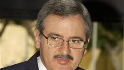 نائب بالمستقبل: جنبلاط بيده حسم موضوع حكومة الأمر الواقع