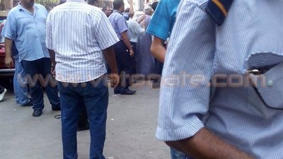 بالصور.. تجمهر أهالي عزبة الستين بالإسكندرية احتجاجًا على انقطاع المياه