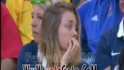 بالفيديو.. شاهد لحظات الحزن على وجه مشجعة فرنسية بعد هدف ألمانيا
