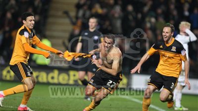 جدو والمحمدى أساسيان أمام تشارلتون.. الليلة