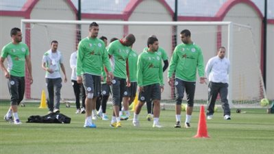 انسحاب منتخب الجزائر للمحليين من تصفيات أمم أفريقيا