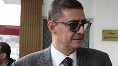 «طاهر» يصرف مكافآت شهر رمضان لعمال الأهلي