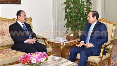 بالصور.. تفاصيل يوم رئاسى حزين.. «الرئاسة» تنعي النائب العام.. «السيسي» يوجه وزير الداخلية لسرعة الكشف عن الجناة.. يكلف رئيس الرقابة الإدارية بحل مشاكل المستثمرين.. ويلتقي «عب