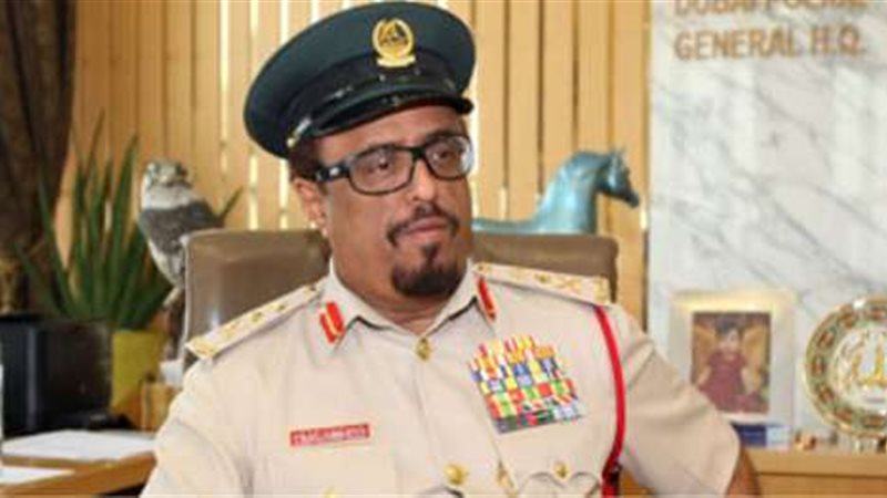 ضاحي خلفان، قائد