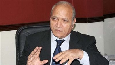 عبد الله الأشعل: من يدافع عن حقوق المرأة لابد أن يطبقها