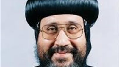 خدم الكاتدرائية يعتدون على الصحفيين بالضرب