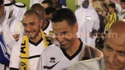 بالصور.. جهاز مصري يقود ناشئي اتحاد جدة السعودي لمنصة البطولات