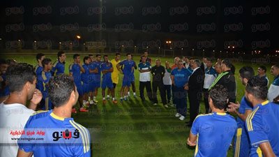 بالصور.. محافظ الإسكندرية يزور لاعبي سموحة لتحفيزهم قبل لقاء الأهلي