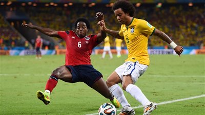بالفيديو والصور..البرازيل تهزم كولومبيا وتعبر للمربع الذهبي بالمونديال