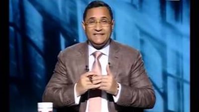 بالفيديو.. عبدالرحيم على يعرض تسجيلا صوتيا لممدوح حمزة مع قيادي بالحزب الوطني