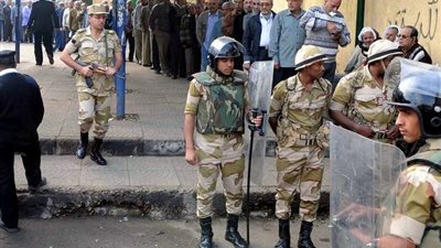 القوات المسلحة تؤمن لجان الاستفتاء بدمياط