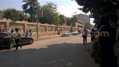 بالصور.. غياب أمني بمحيط مدرسة «أم المؤمنين» بالهرم