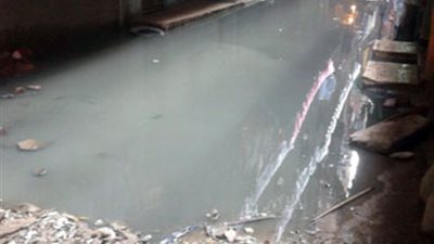 طفح مياه الصرف الصحي في المعمورة بالإسكندرية
