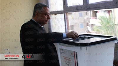 بالفيديو والصور.. وزير التعليم يدلي بصوته في لجنة جمال عبد الناصر التجريبية بمدينة نصر