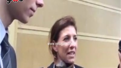 بالفيديو.. فرنسي أمام سفارة بلاده بالجيزة: «كلنا ضد الإرهاب»