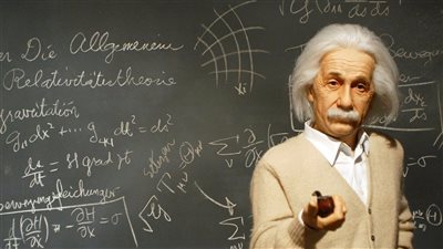 فتاة بريطانية تتفوق على 