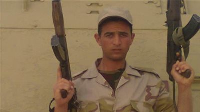 بالفيديو..والد شهيد الدقهلية يتبرع بـ«منحة المحافظة» لصندوق تحيا مصر