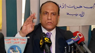 جبرائيل يلتقى مسئولي 