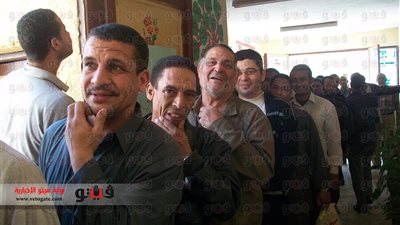 هيئة الاستعلامات: 3 بيانات يومية من العليا للانتخابات لمتابعة تطورات الاستفتاء.. خطوط ساخنة لتلقي مشاكل التصويت.. الاقتراع يبدأ من التاسعة صباحًا وأعداد الناخبين تحدد موعد غلق اللجان