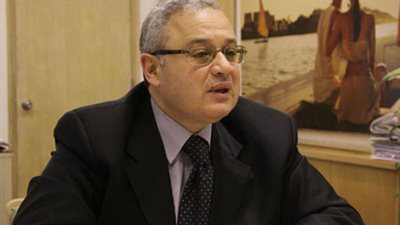 وزير السياحة ينتظر رد الرئاسة على أزمة 