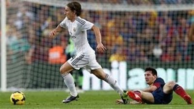 بالفيديو.. الساحر الكرواتي «مودريتش» يحتفل بعيد ميلاده الـ30