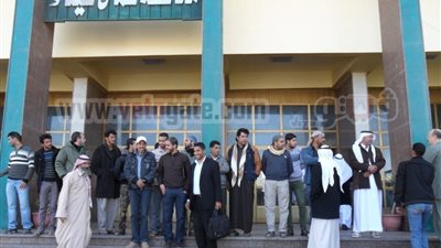 وقفة احتجاجية لأهالى 